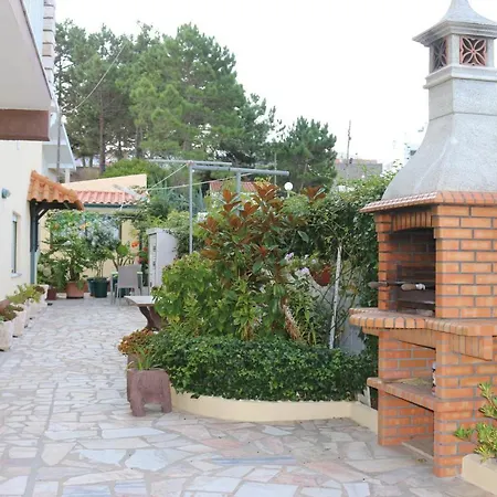 Apartament Apartment, With Full Kitchen, Bedroom With Double Bed And Bathroom, Nazaré